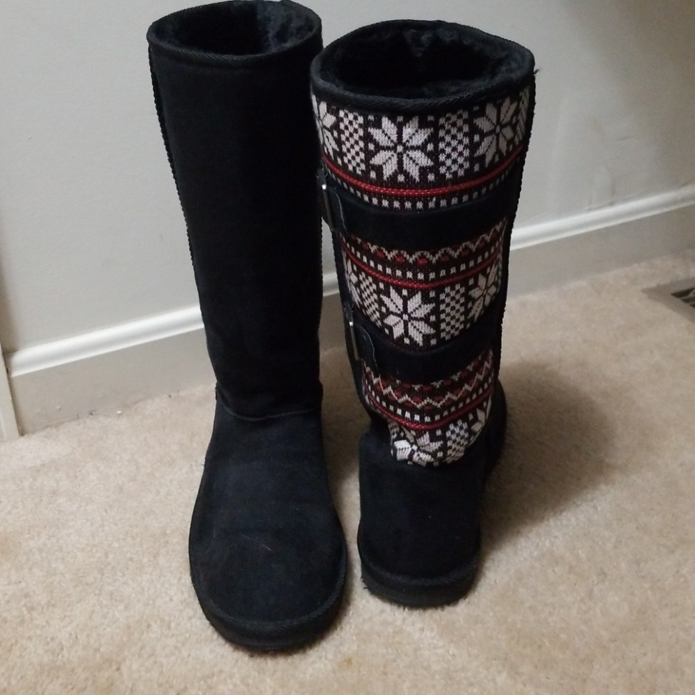 Black boots